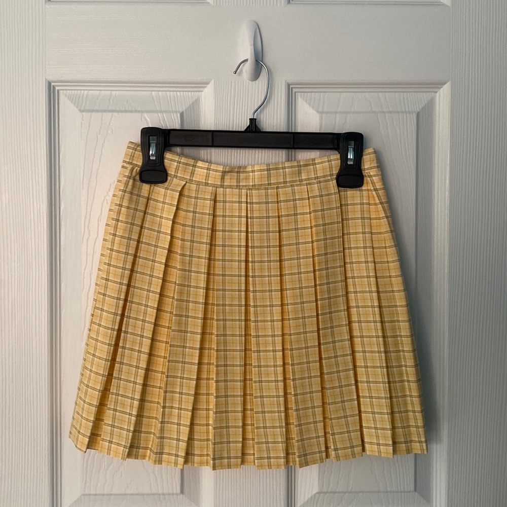 NEVER WORN Yellow Plaid Pleated Mini Skirt